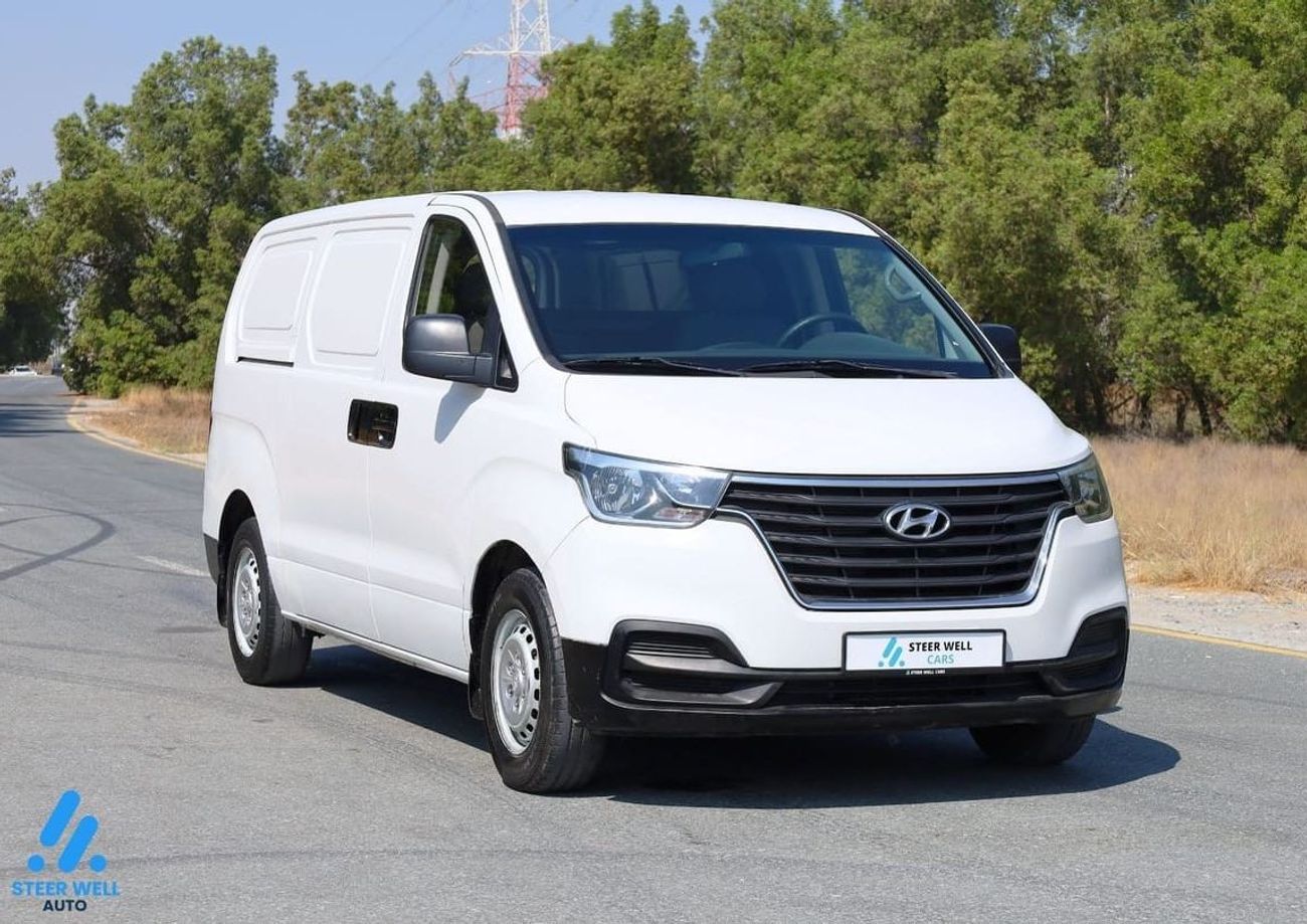 Hyundai H-1 Std 2019 Cargo Van 2.5L RWD / Diesel M/T / Like New Condition / Bulk Deals / Lowest Price / Book Now