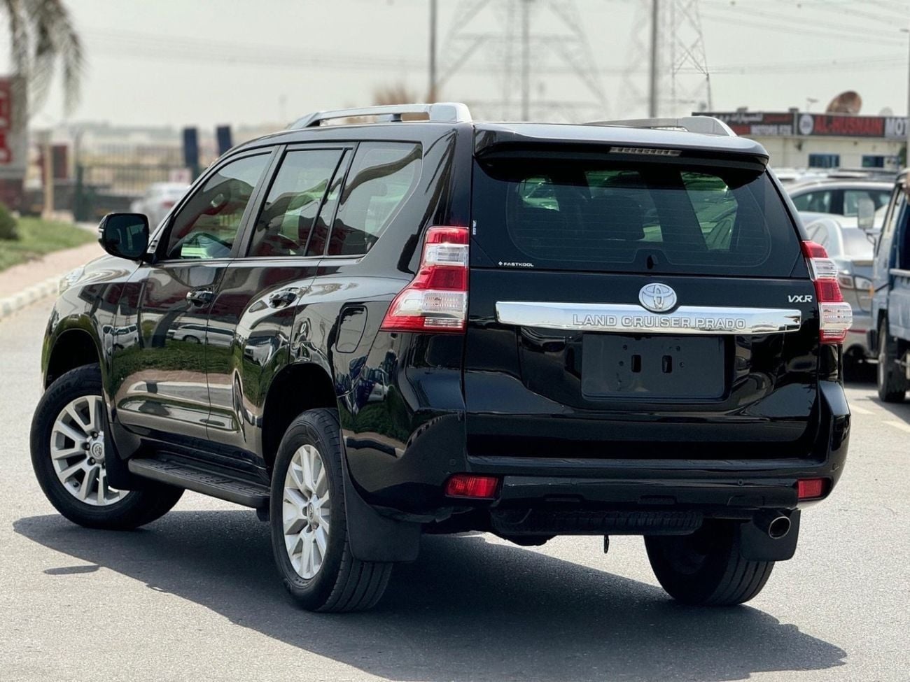 Toyota Prado VXR Toyota prado 2017 V4 black color full options