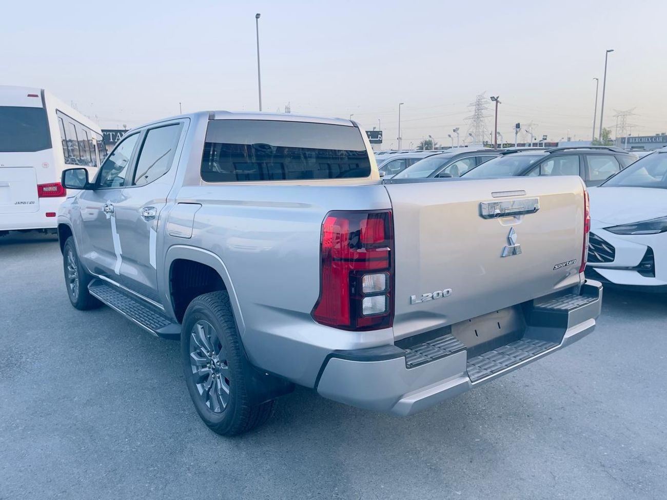 Mitsubishi L200 MITSUBISHI L200 SPORTERO 2.4L TURBO 2025