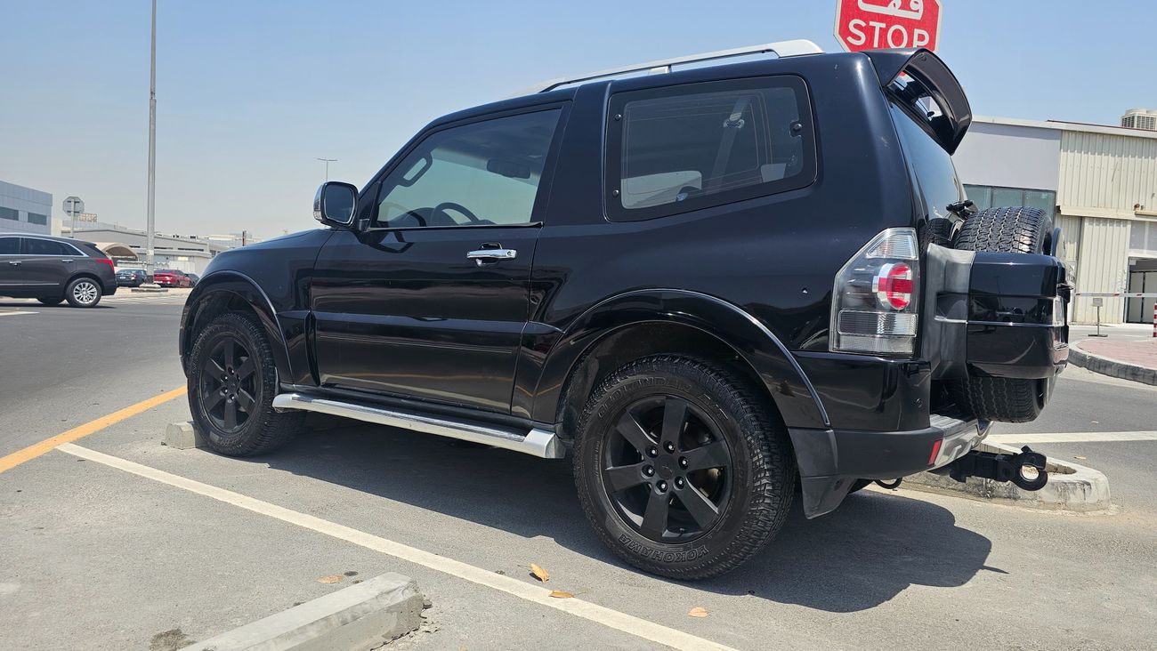 Mitsubishi Pajero GLS Highline 3.8L (241 HP)