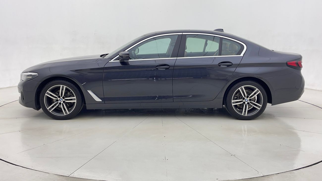 بي أم دبليو 520i 2023 JOY EDITION | AED 1942/Month | 0 DP | 30 Day Return | Warranty | Service History