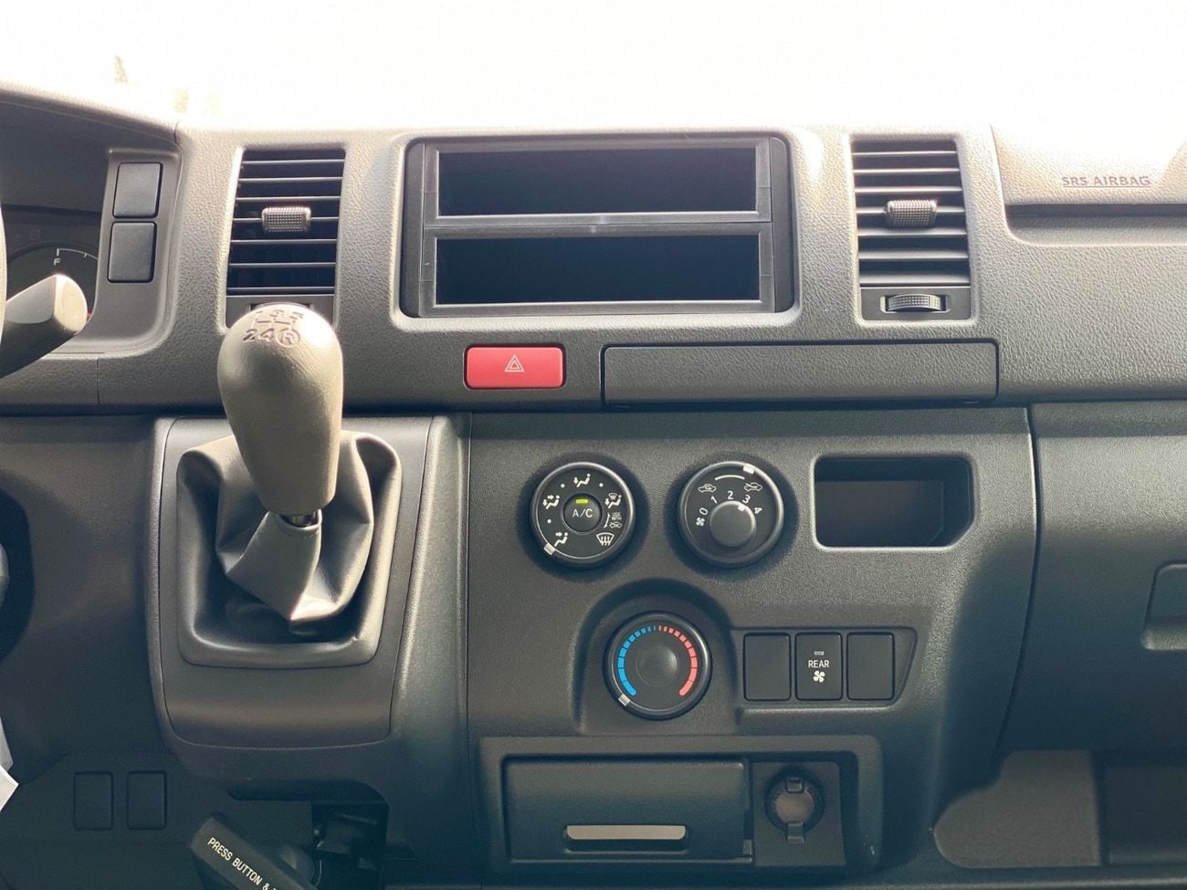 تويوتا هاياس Toyota Hiace 2.5 Diesel M/T Cargo