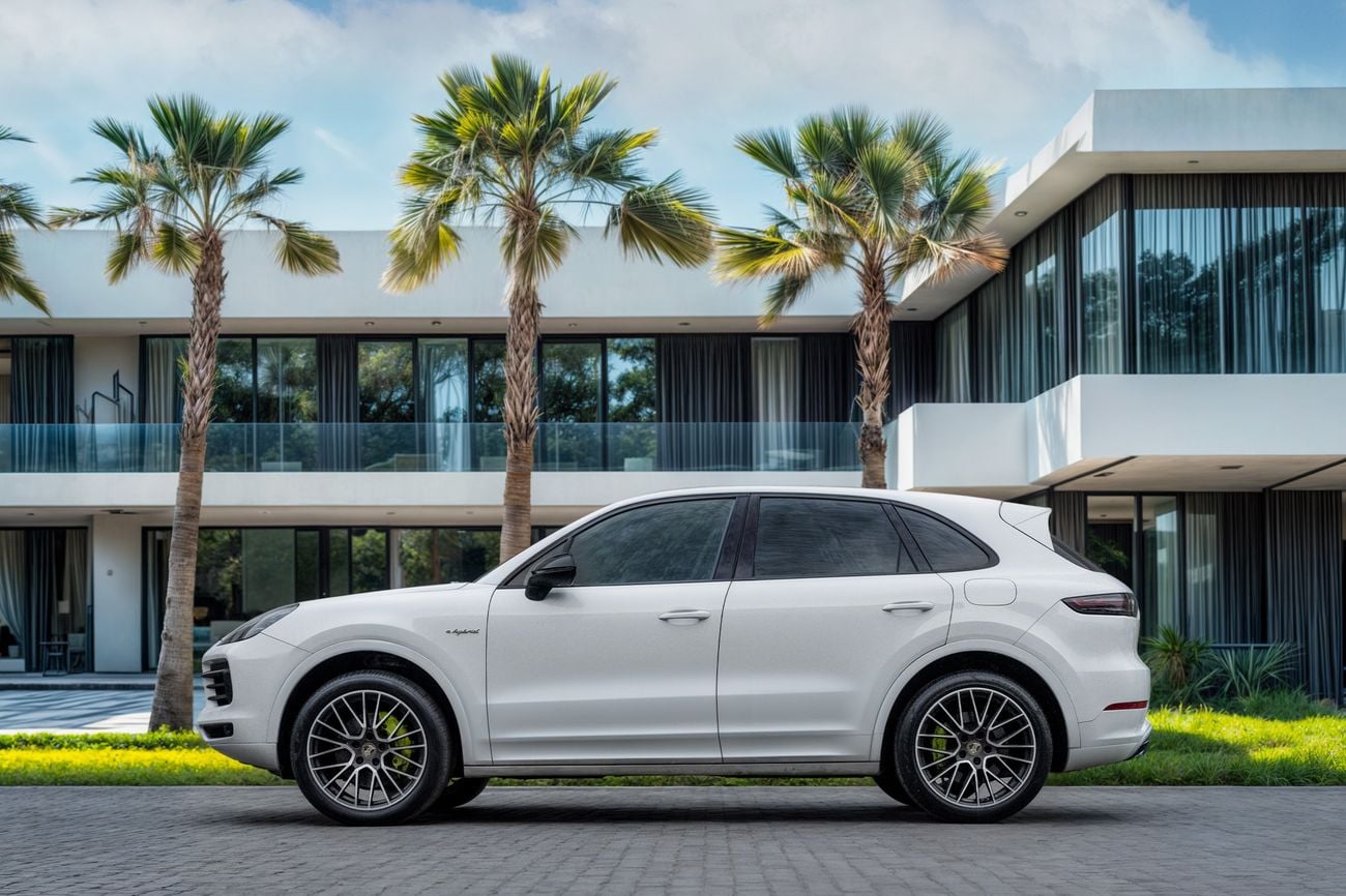 بورش كايان Cayenne E-Hybrid | 2,840 P.M | 0% Downpayment | 455 Combined BHP!