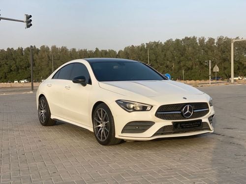 Mercedes-Benz CLA 250 Premium + 2.0L