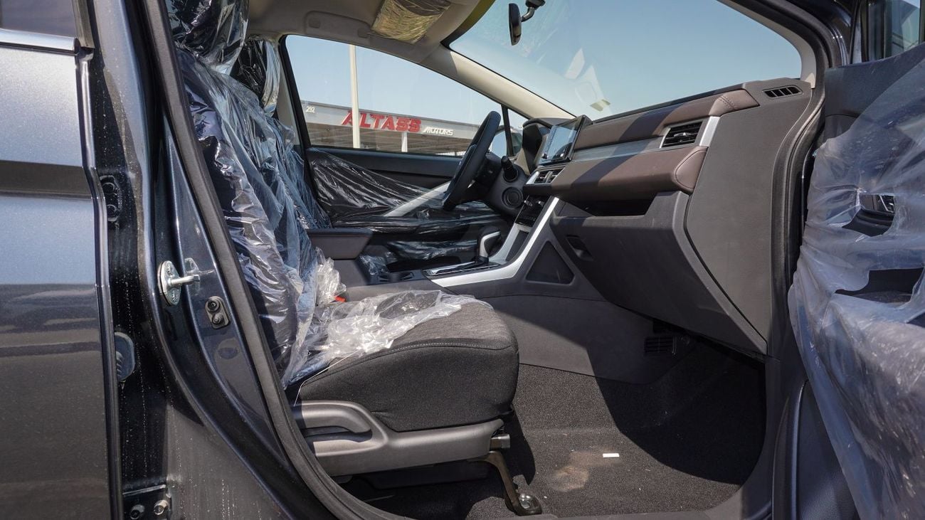 ميتسوبيشي إكسباندر ECTAGR041 – 2025 Mitsubishi Xpander Premium – 1.5L Petrol Auto 2wd -  Grey