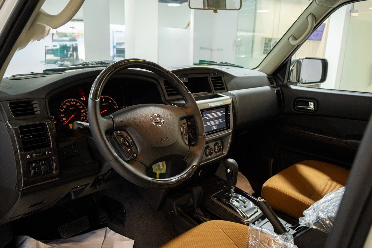 Nissan Patrol Safari Super Safari 4.8L A/T