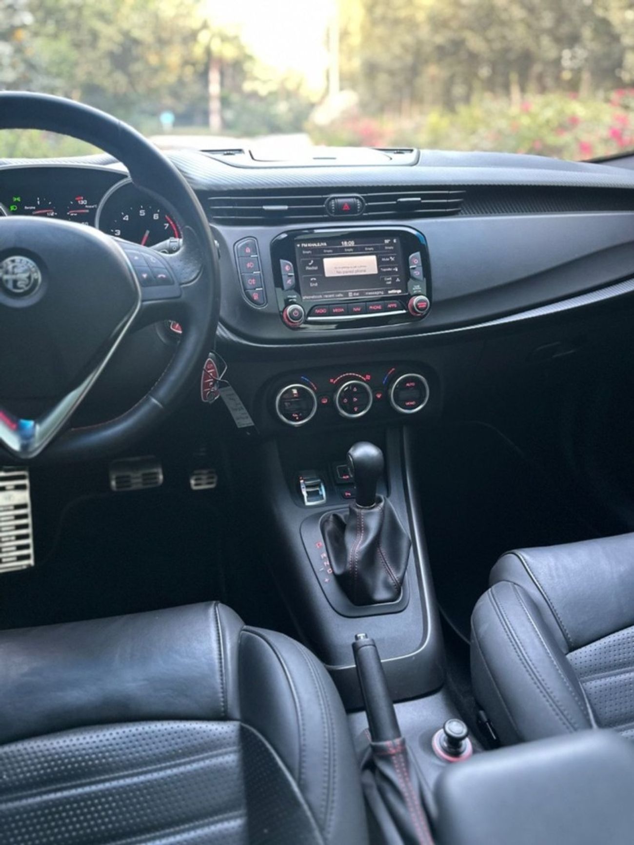 Alfa Romeo Giulietta Veloce 2021 – GCC Specs – 1.75L 4-Cylinder 241 HP – Perfect Condition