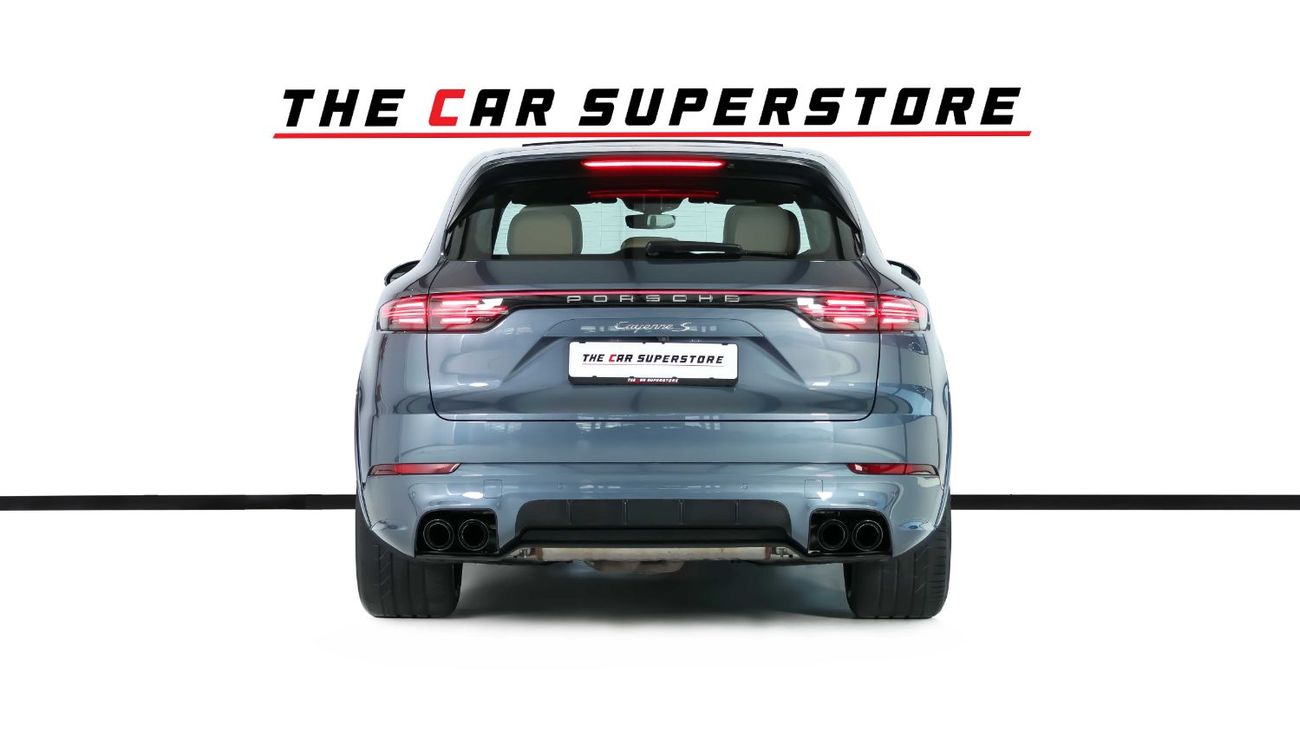Porsche Cayenne S 2.9L (440 HP) -GCC-Al Nabooda Full Service History-Special Order-Exclusive Colour-Low Mileage