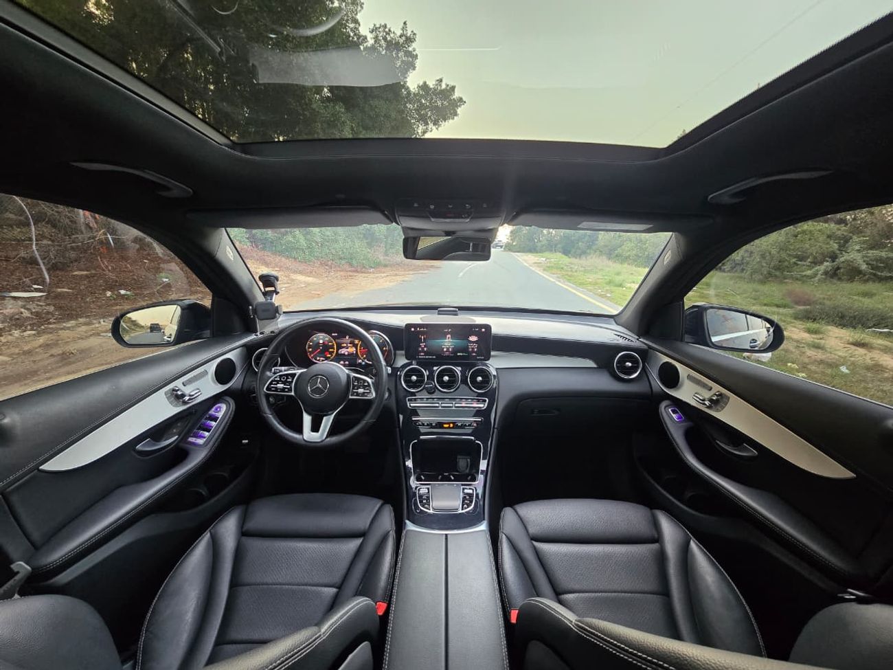 مرسيدس بنز GLC 220 d MERCEDES GLC-220d // KOREAN 2022//ORGINAL PAINT // ACCIDENT FREE //LOW MILEAGE//PERFECT CONDITION