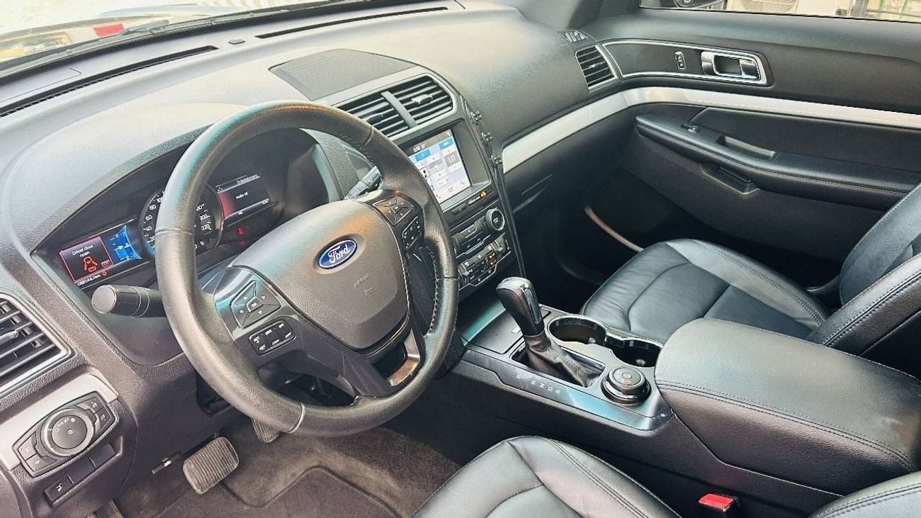 Ford Explorer AED 1,240 PM | FORD EXPLORER XLT-SPORT 2017 | FSH | MOONROOF | LEATHER SEATS | 4WD | 7 SEATS