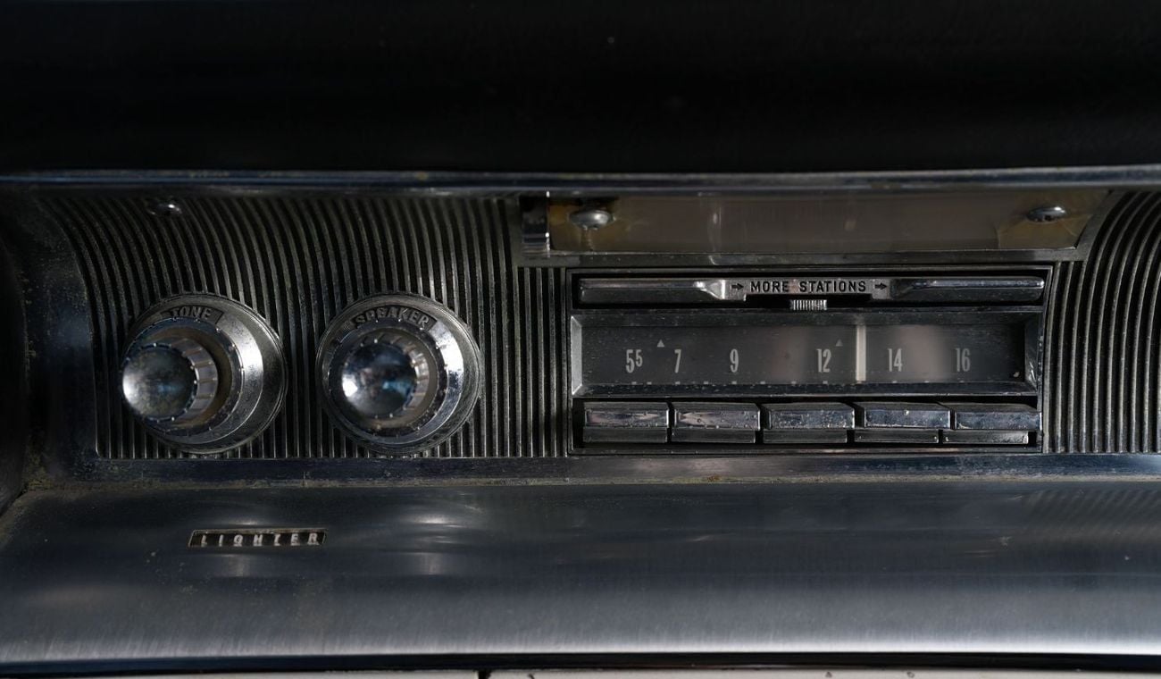 كاديلاك دي فيل كوبيه Original interior