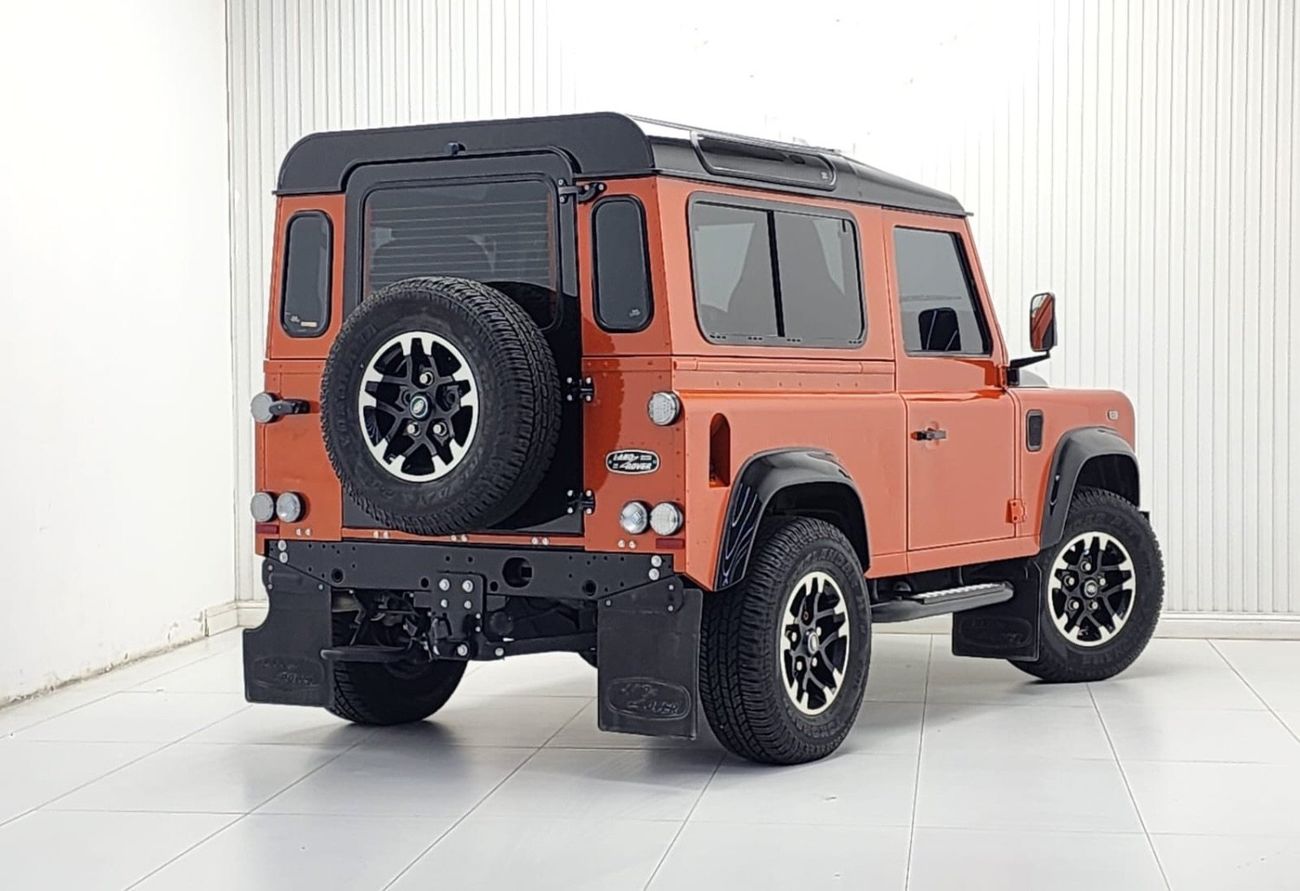 لاند روفر ديفندر