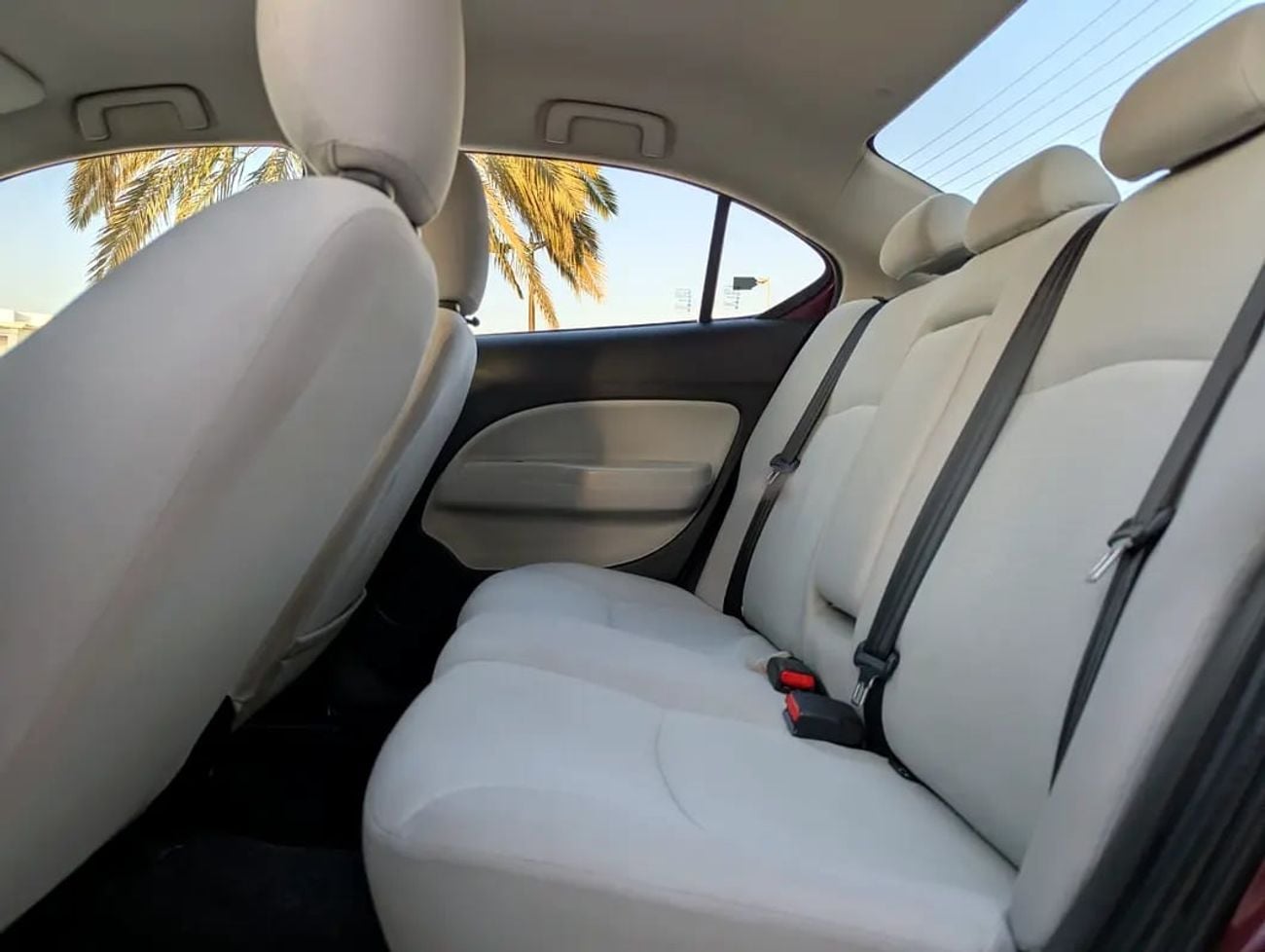 ميتسوبيشي اتراج GLX Medium Line | GCC Premium Condition 3 Cylinder Fuel Efficient Sedan