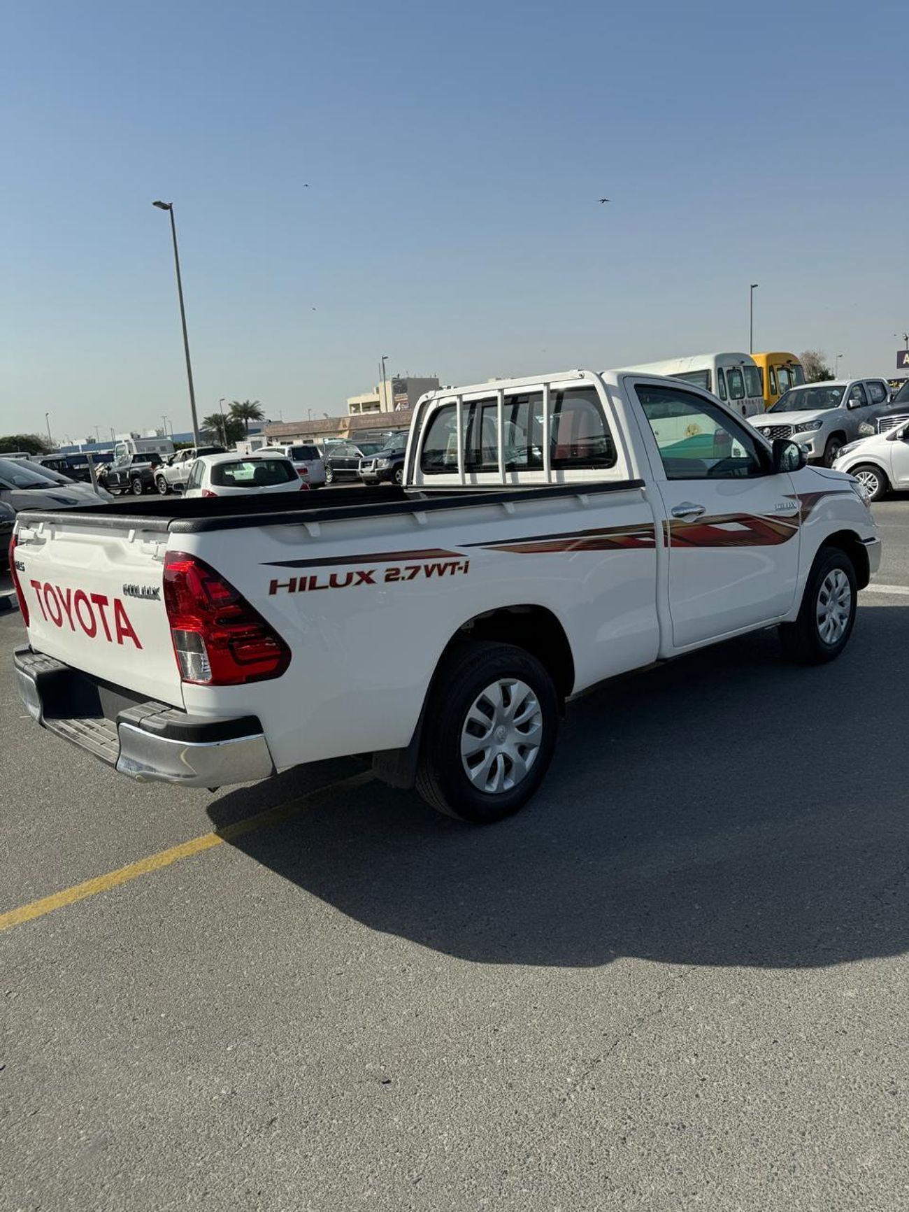 تويوتا هيلوكس EXPORT ONLY - GL 2.7L Single Cab Utility