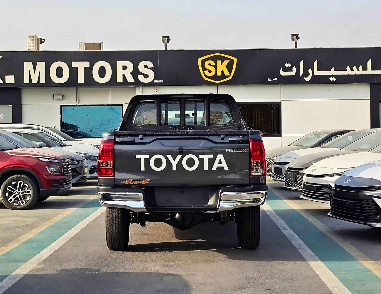 Toyota Hilux NARROW BODY WITH STICKER / A/T / 2.4L V4 DIESEL / 4WD (CODE # HDB)