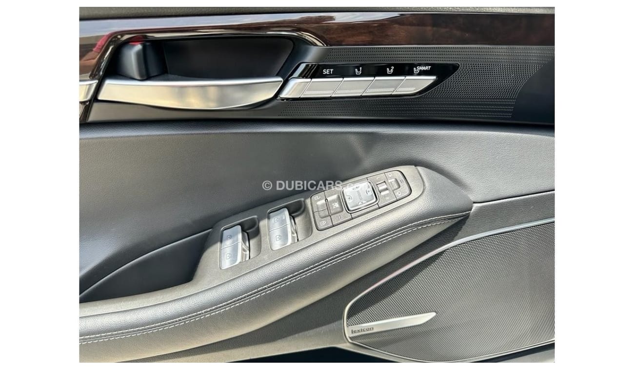 Genesis G90 Platinum