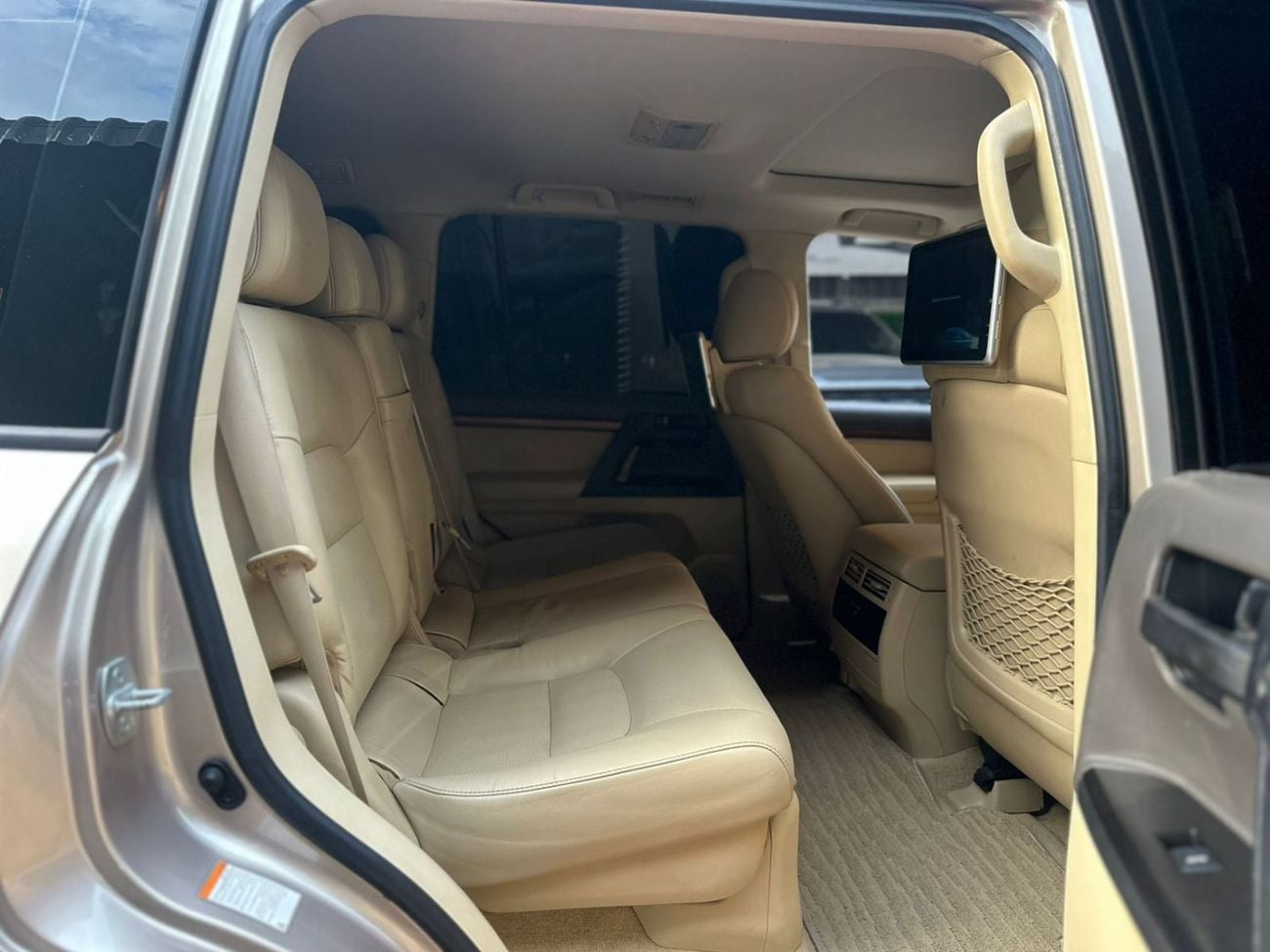 Toyota Land Cruiser GXR+ 4.0L