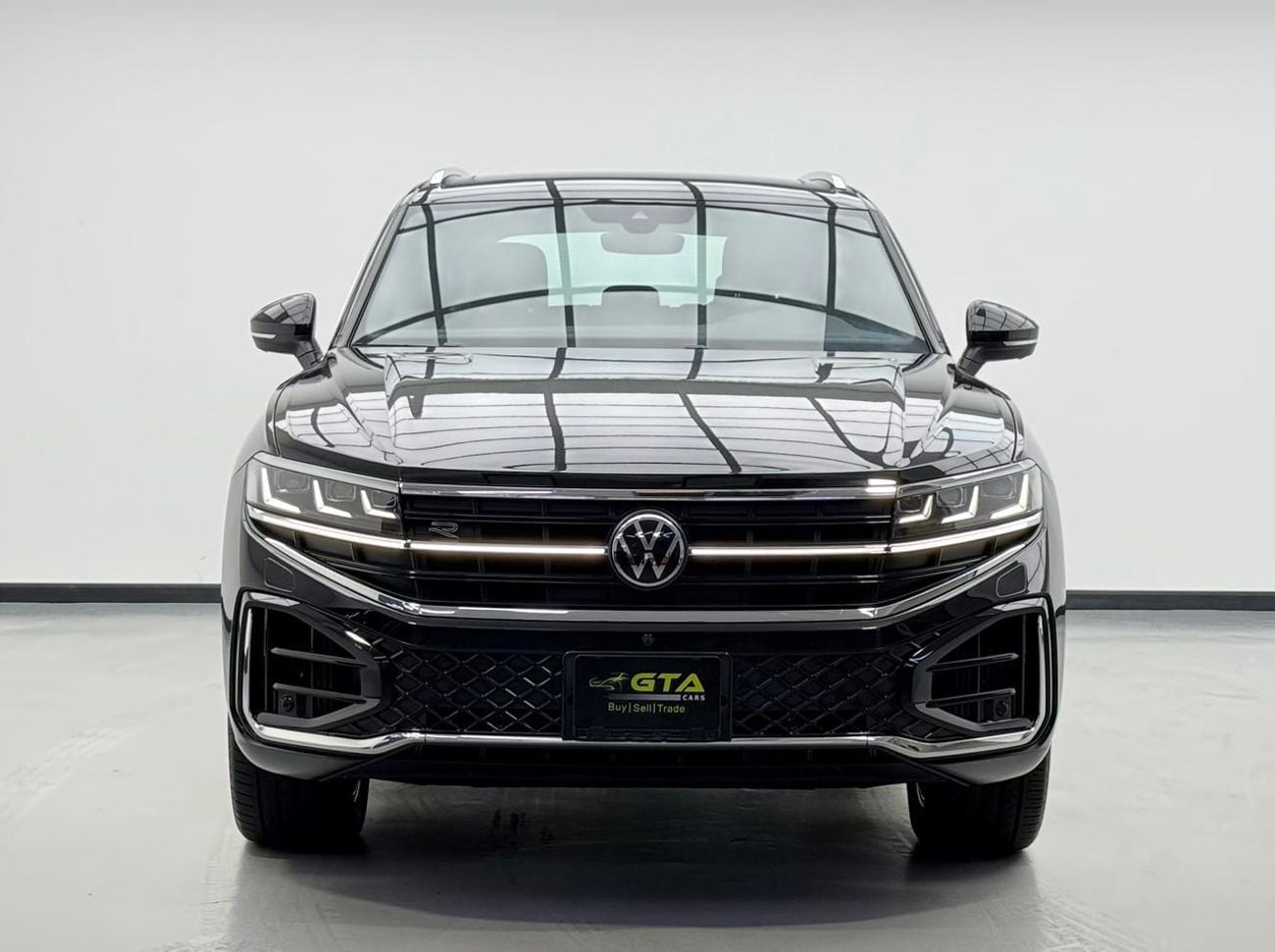 فولكس واجن طوارق  2024 Volkswagen Touareg, 2029 VW Warranty + Service Pack, Full VW Service History, GCC