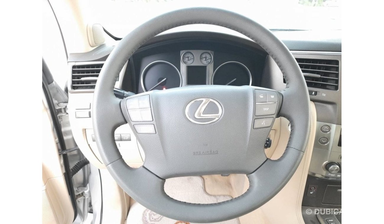 لكزس LX 570 لكزس ال اكس 570 2011 خليجي بدون حوادث بدون صبغ