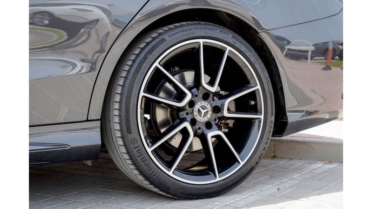 مرسيدس بنز C 200 بريميوم