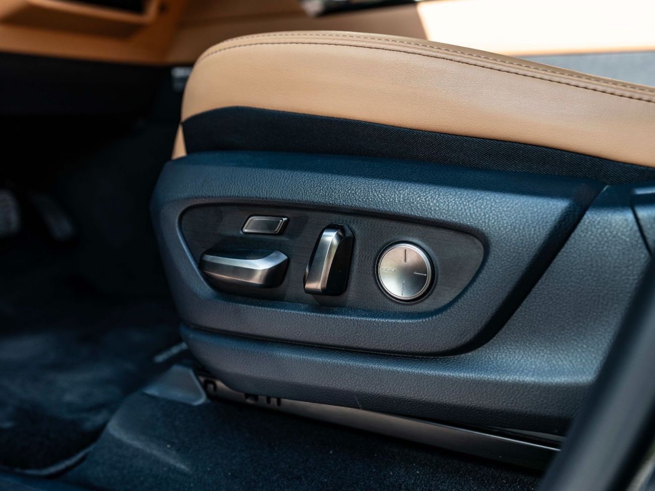 Lexus LX 600 Prestige 3.5L ( CYL)