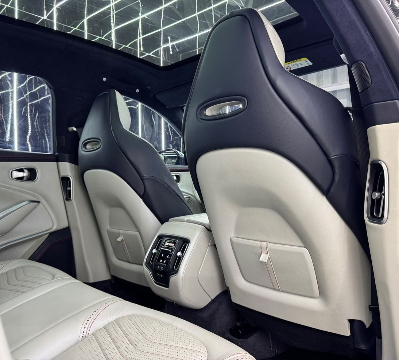 Aston Martin DBX STD GCC | Al Habtoor warranty 2027 | Al Habtoor Full service History