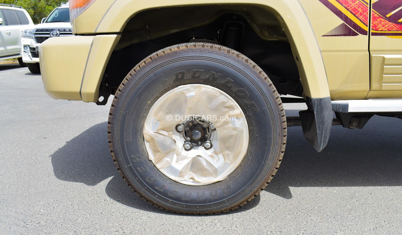 Toyota Land Cruiser Pick Up LX V6