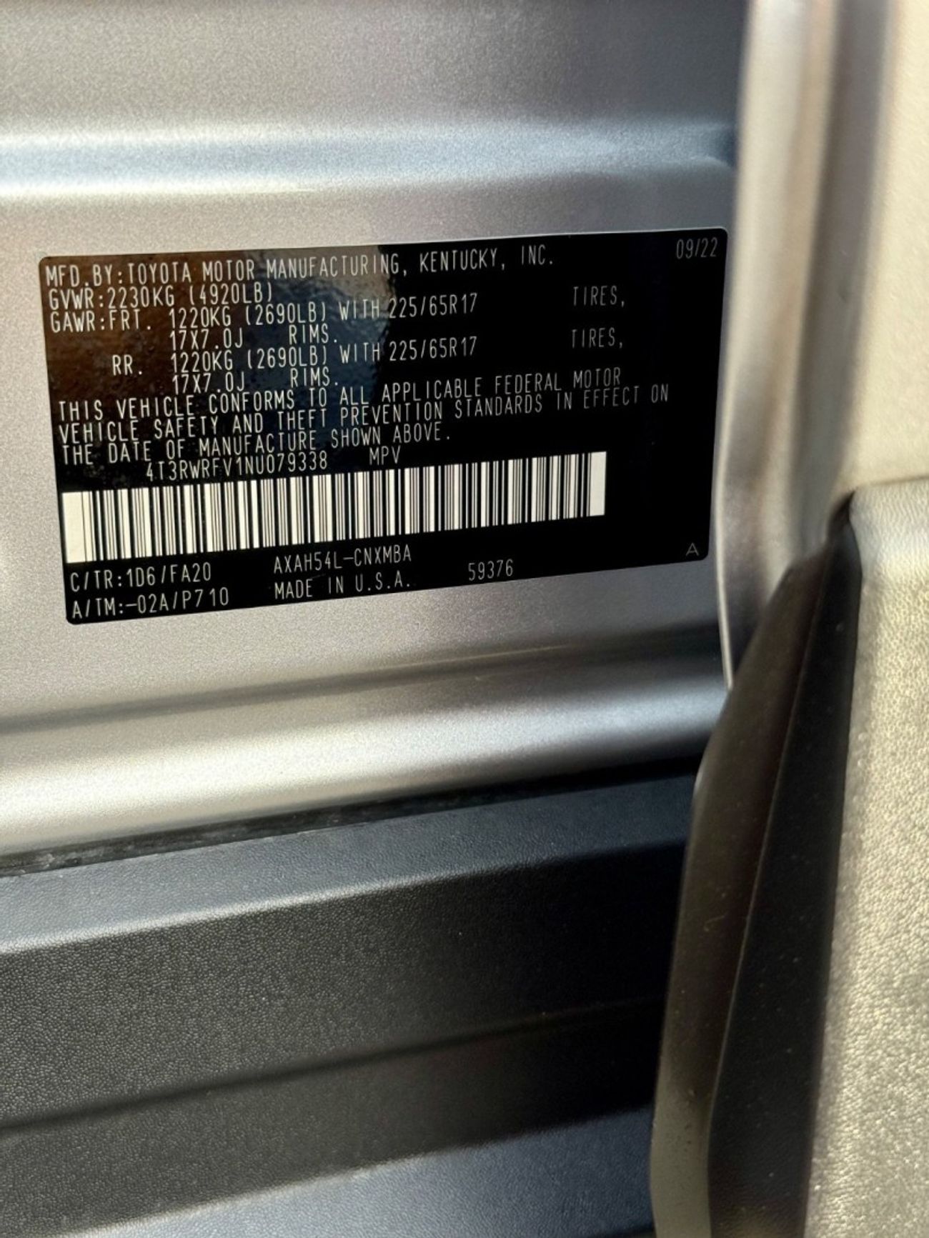 تويوتا راف ٤ XLE 2.5L