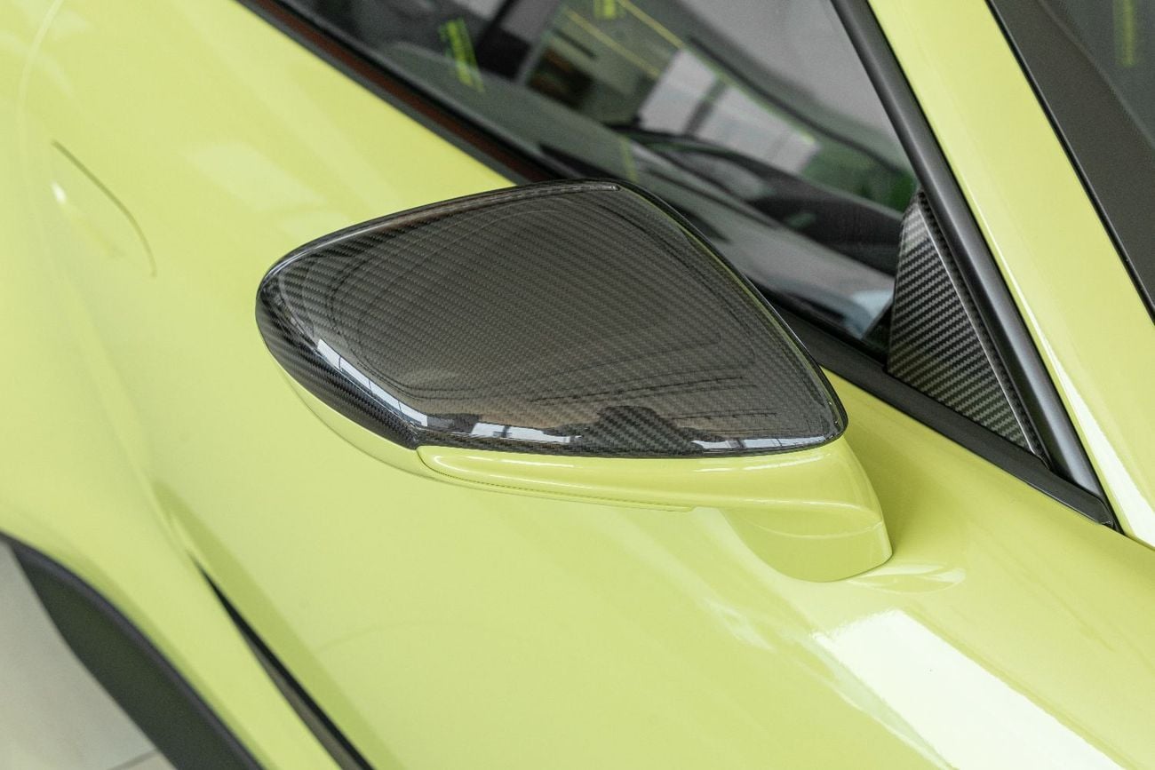 Porsche 911 GT3 4.0L Porsche 911 GT3 | Weissach package | Ceramic brakes | GCC | Dealer Warranty and Service Con