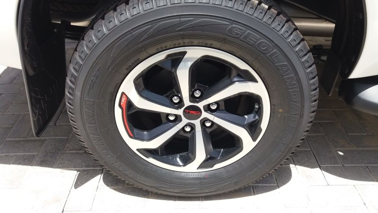 Toyota Hilux TRD V6