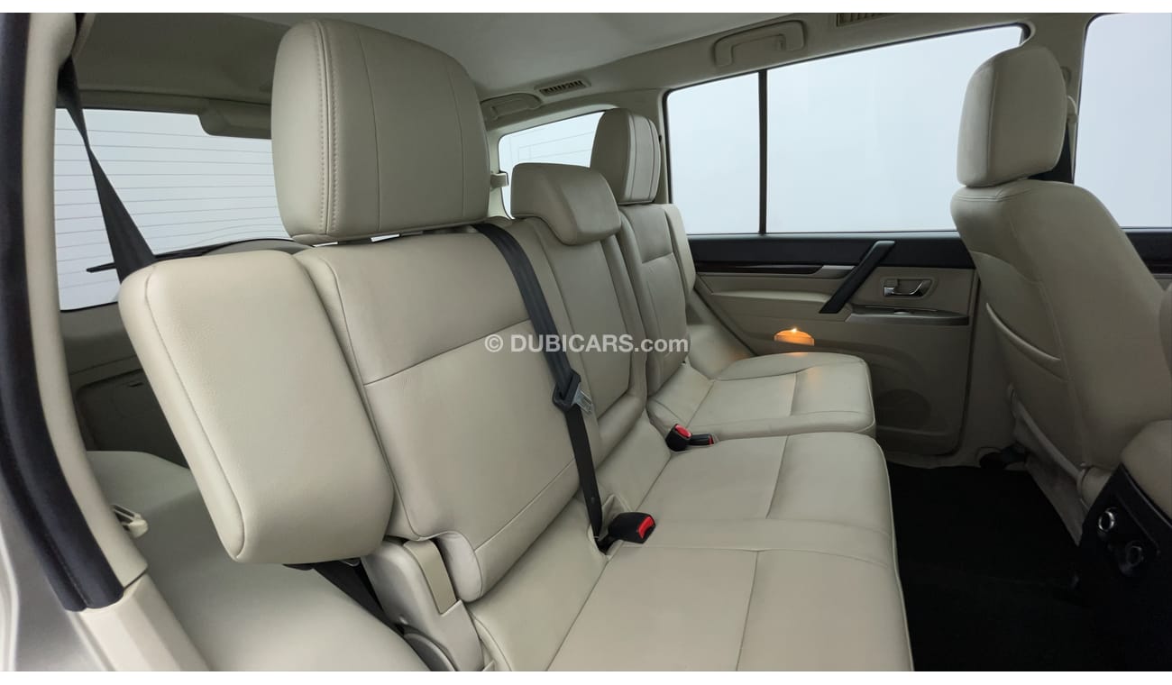 ميتسوبيشي باجيرو GLS HIGHLINE 3.8 | بدون دفعة مقدمة | اختبار قيادة مجاني للمنزل