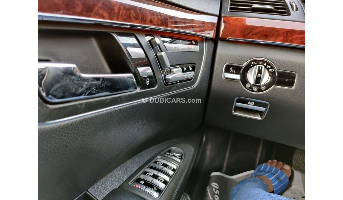 Mercedes-Benz S 500 Mercedes S500 2008 model, silver, black interior, in excellent condition