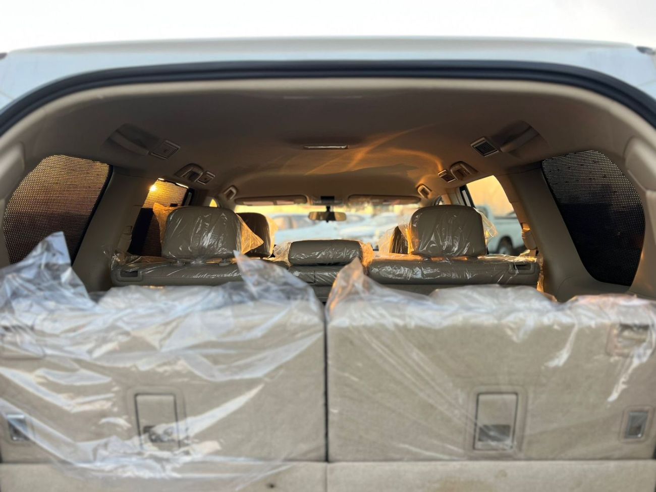 Toyota Prado 2023  Toyota Prado TXL 2.7L V4- AWD 4x4 - GCC - Leather Seat - With Electric  -Rear CAM