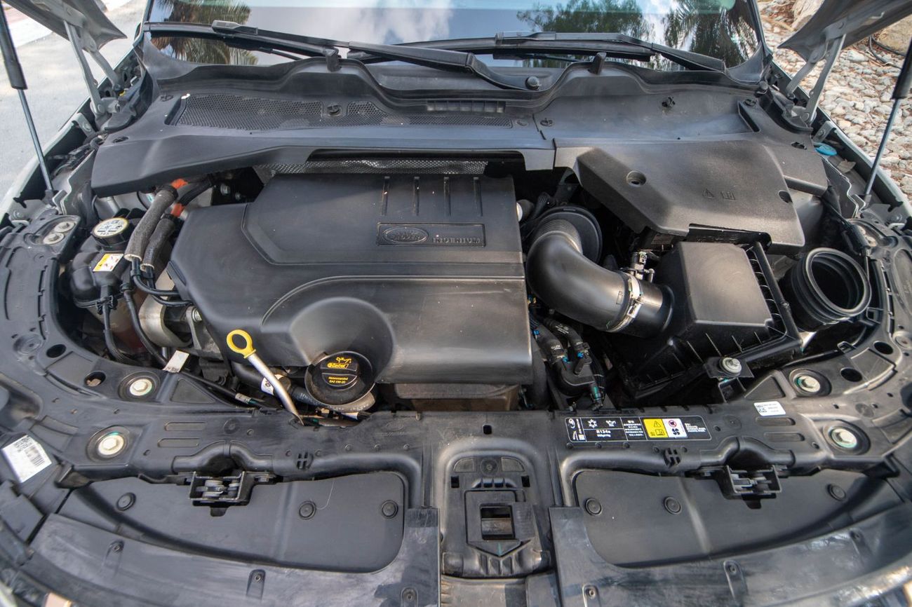 Land Rover Range Rover Evoque P250 2.0L (245 HP)