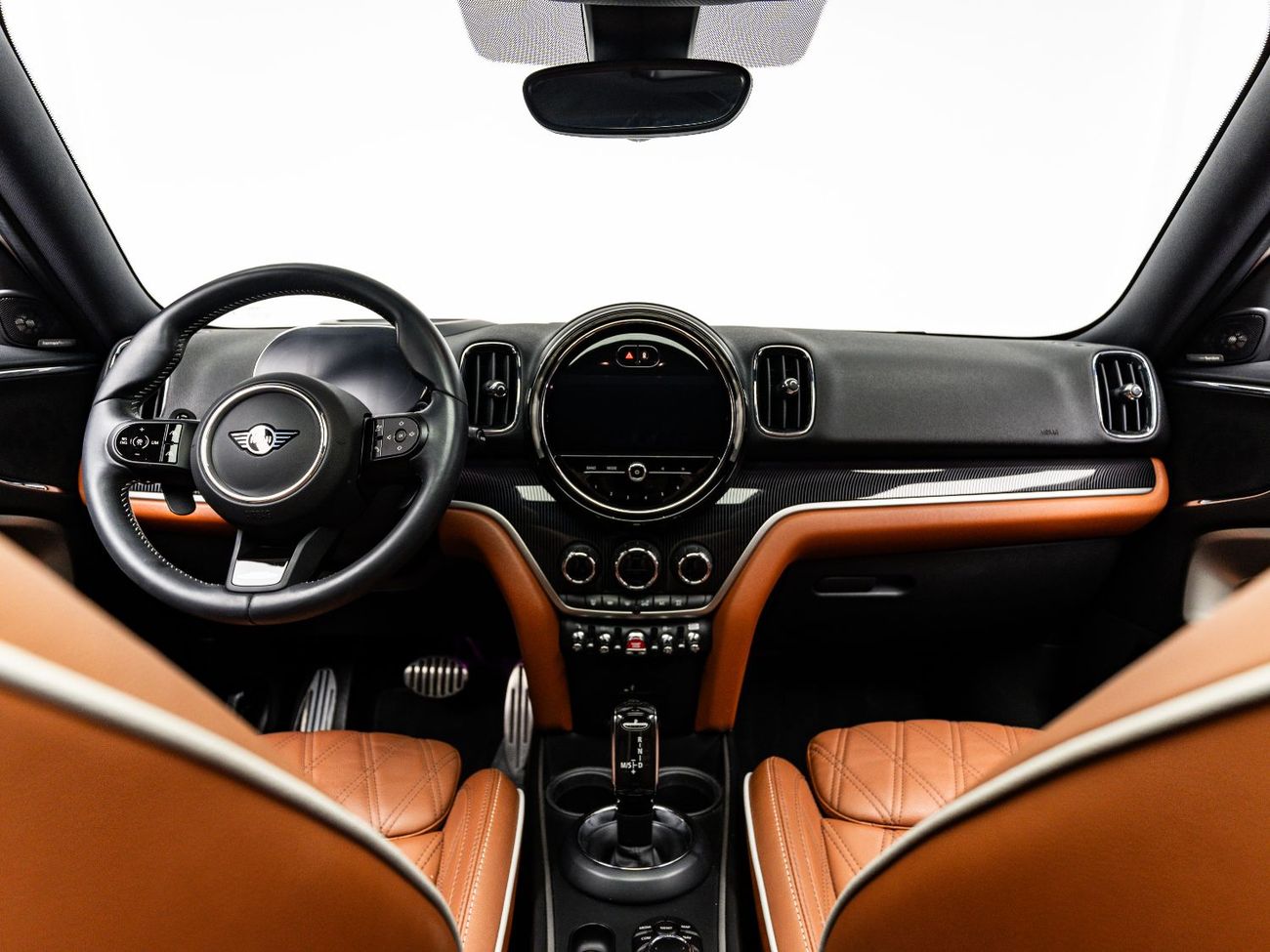 Mini Countryman The BEST Ramadan Offer in the UAE - Limited Time Only, February 2027 Warranty + Service Contract