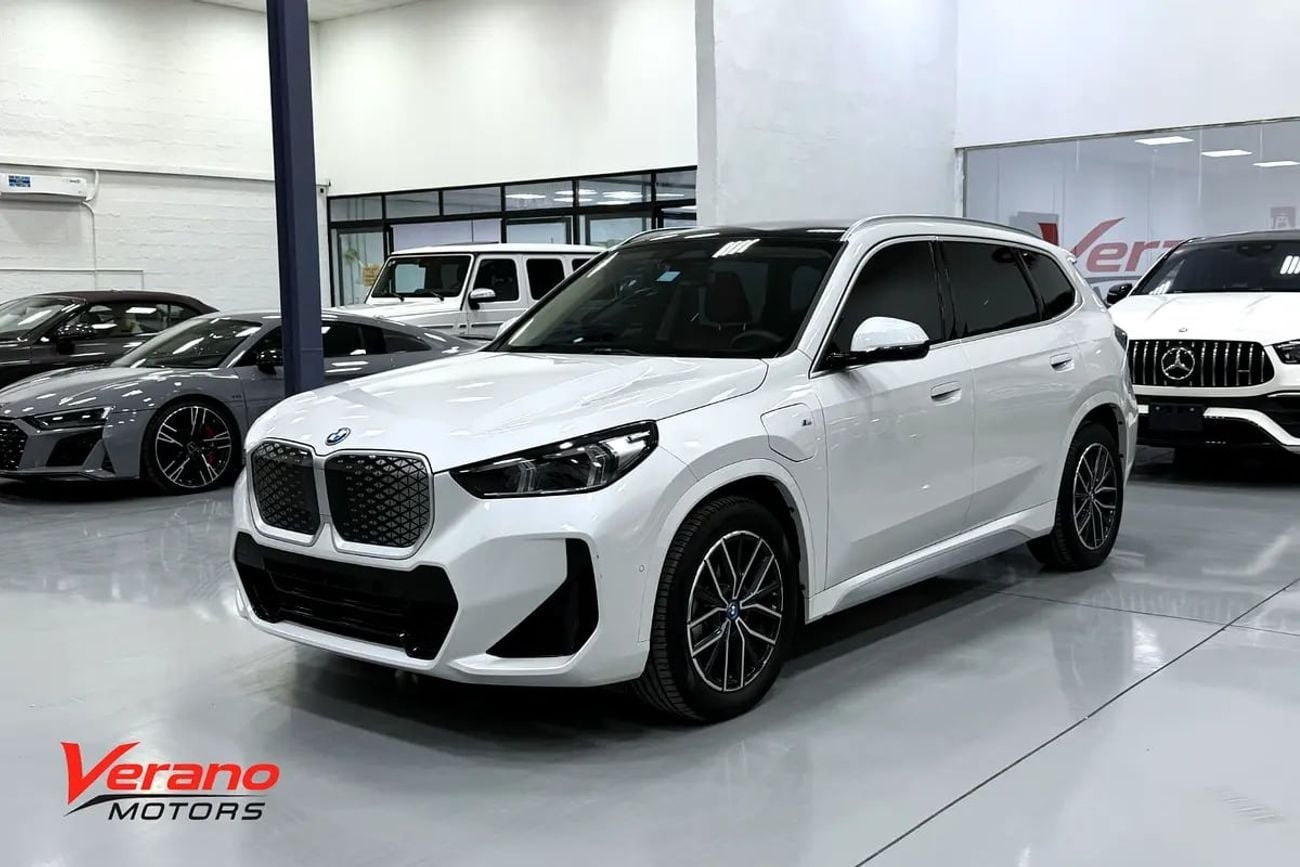 بي أم دبليو iX1 Electric M Sport | Full Options | 500KM Range | Panoramic | 5,000KM Only