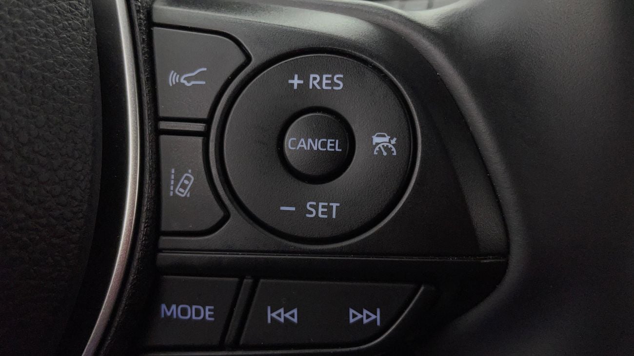 تويوتا كورولا كروس GLI 1.8 | بدون دفعة مقدمة | اختبار القيادة في المنزل