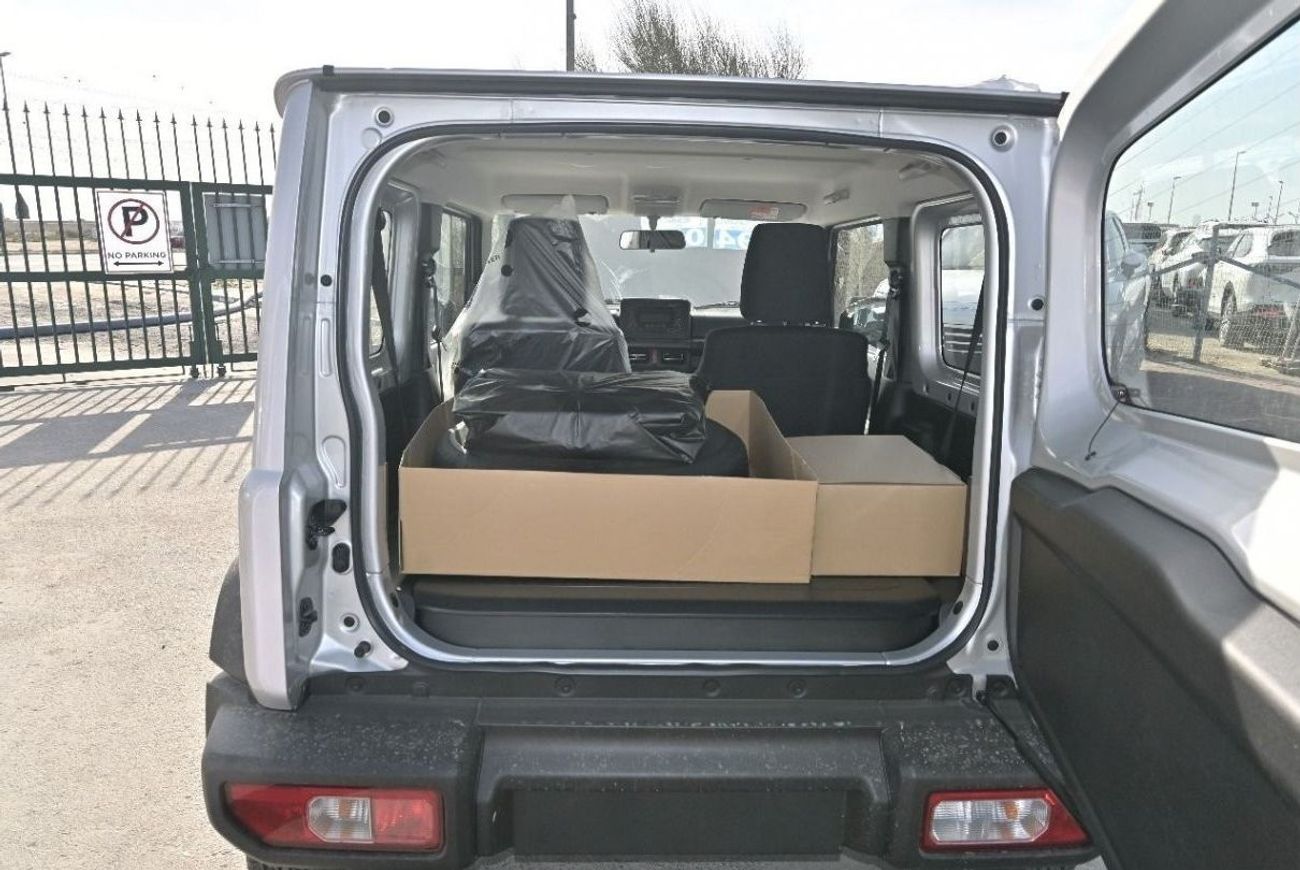 سوزوكي جيمني SUZUKI JIMNY 1.5L AUTOMATIC PETROL 4 CYLINDER , SILVER COLOR 2024 MODEL