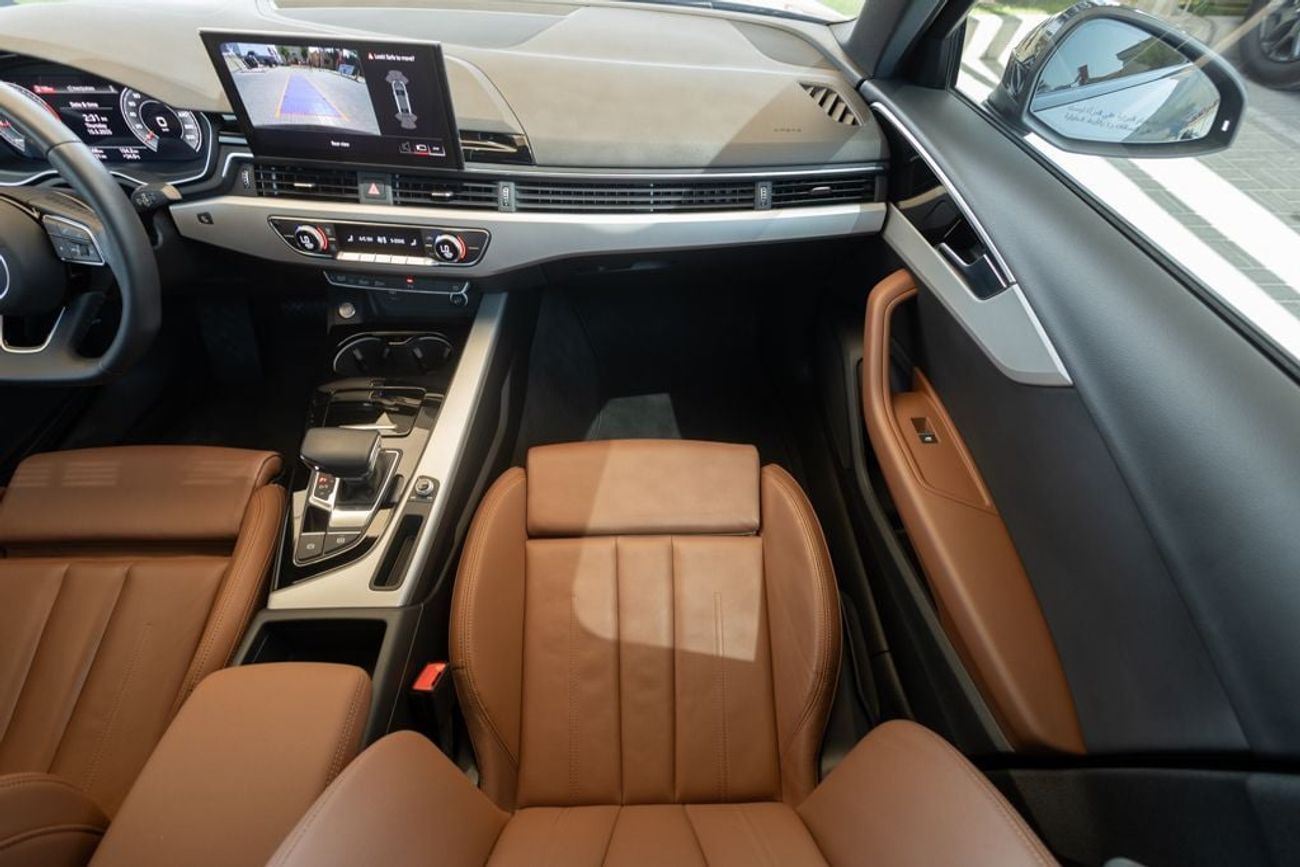 أودي A4 35 TFSI S Line 2.0L