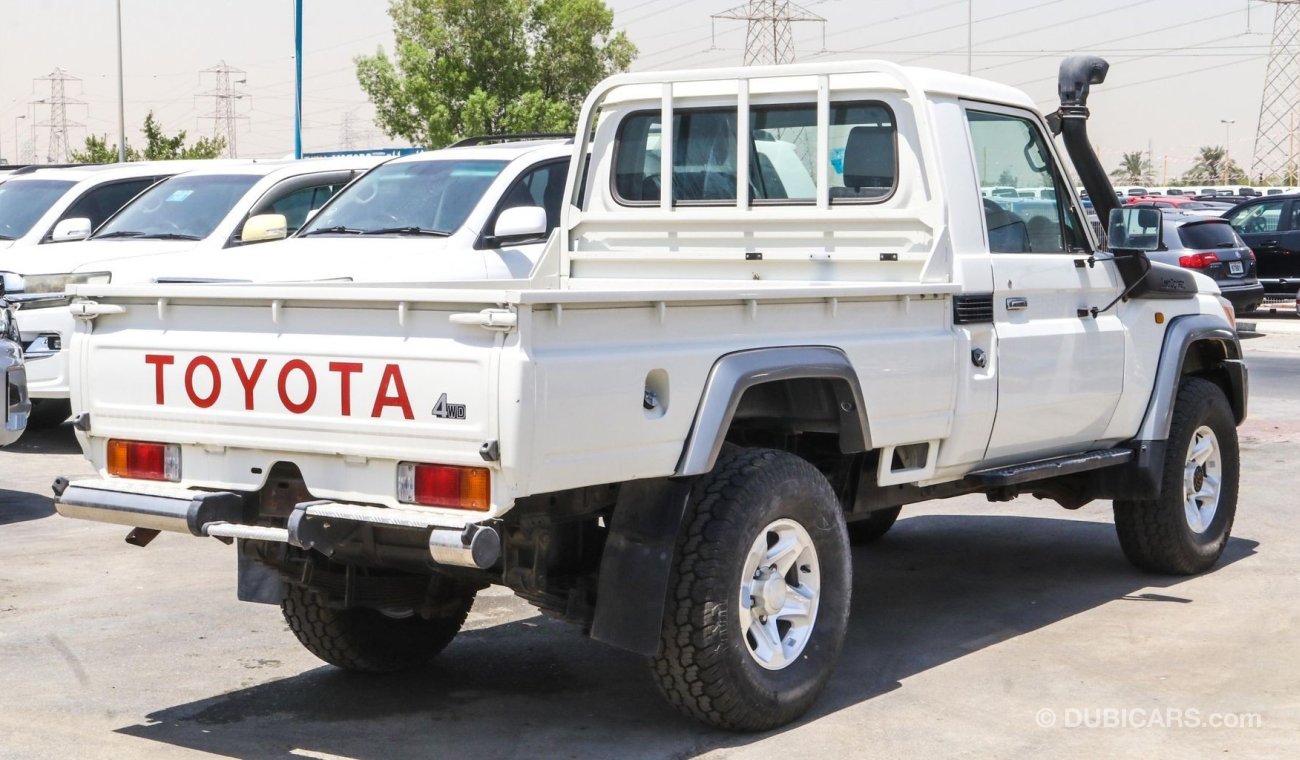 Toyota Land Cruiser Pick Up