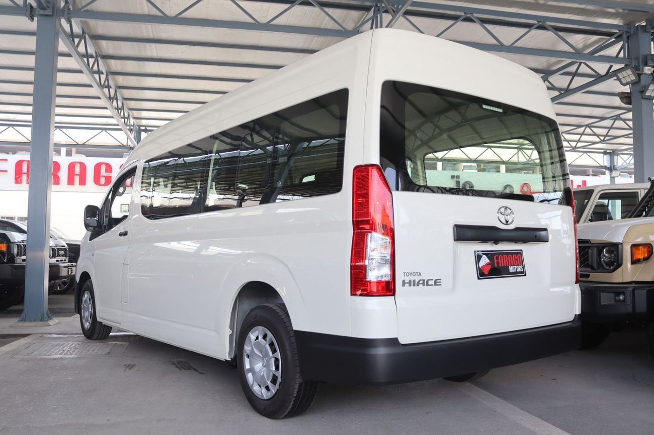 Toyota Hiace 3.5 V6 CARGO MANUAL TRANSMISSION **EXPORT ONLY**التصدير فقط خارج الخليج***