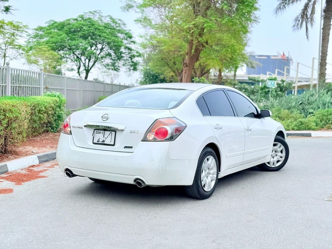 Nissan Altima 2.5L PETROL AUTOMATIC TRANSMISSION