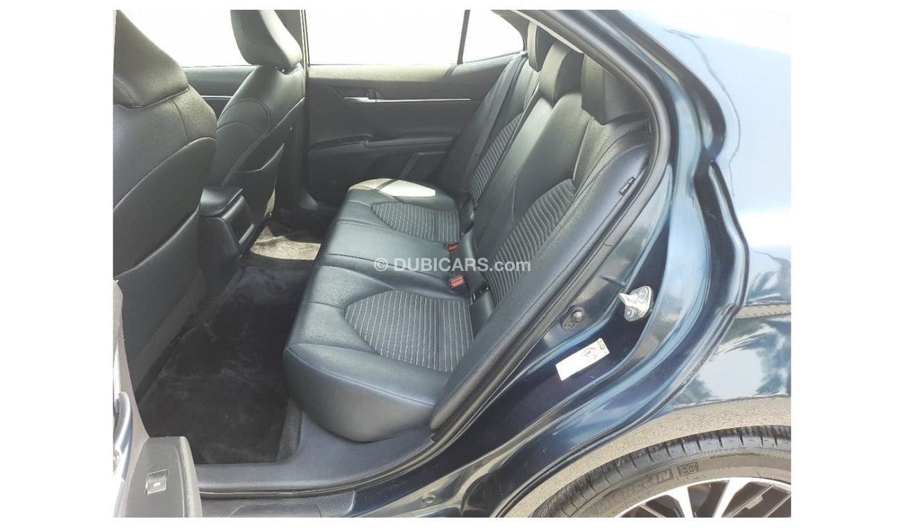 تويوتا كامري SE