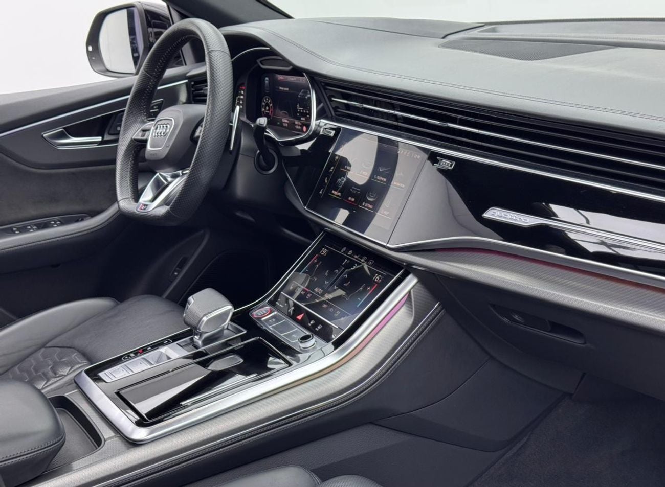 Audi RS Q8 TFSI quattro 4.0L 2021 Audi RSQ8 4.0TFSI Quattro, Warranty, Fully Loaded, Excellent Condition, Euro