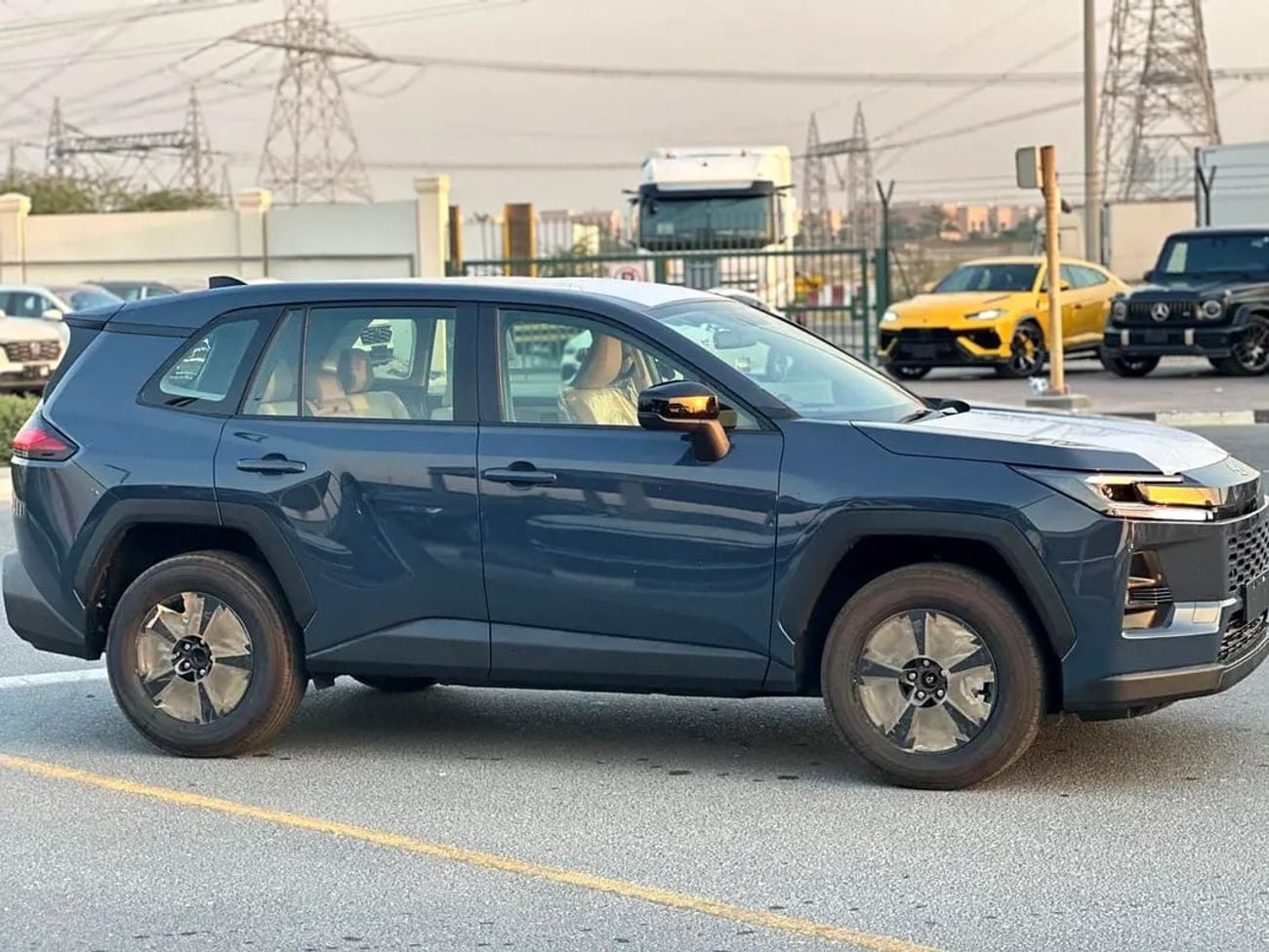 Toyota RAV4 XLE HEV 2.5L HYBRID FWD GCC Specs