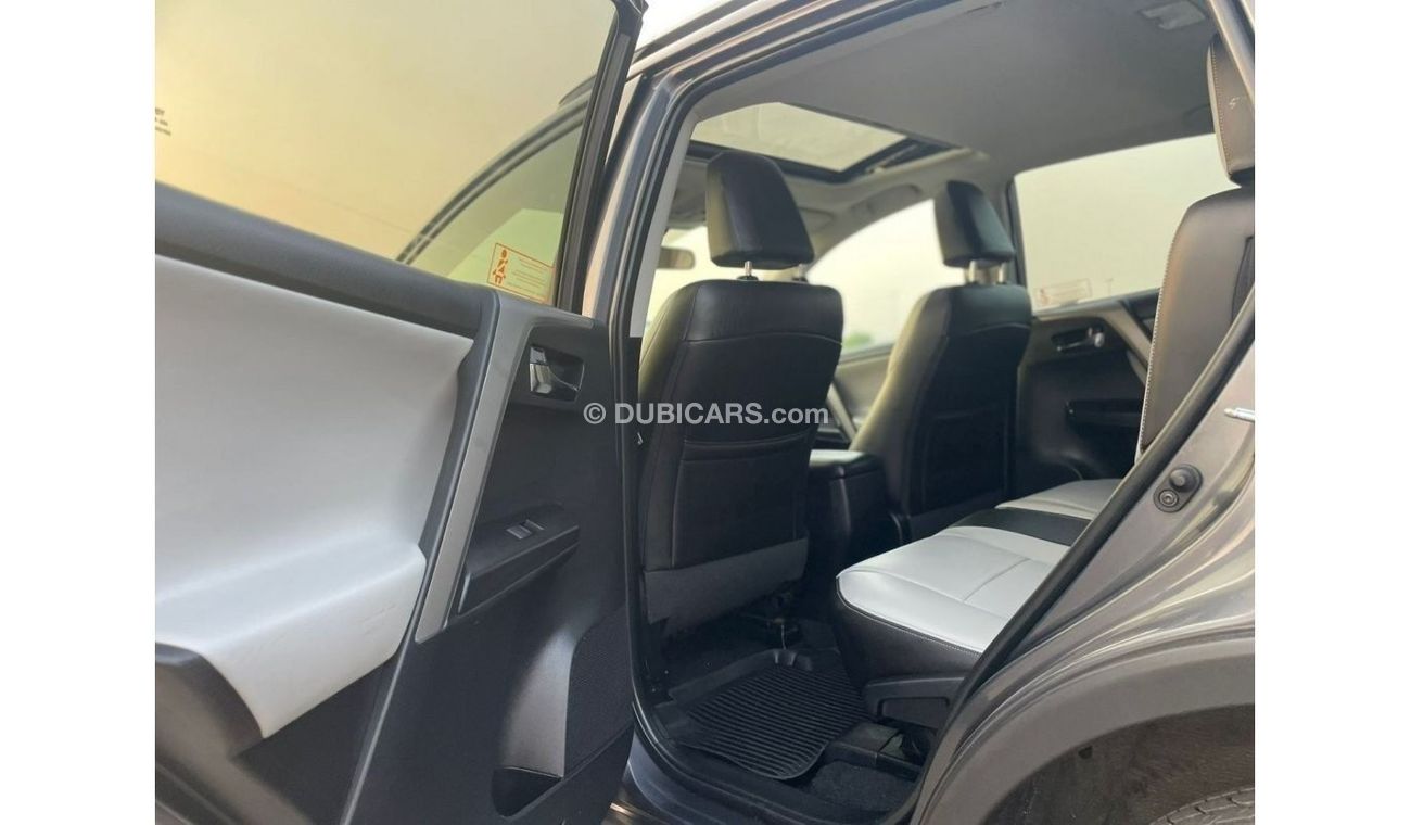 Toyota RAV4 2018 Toyota Rav4 XLE 2.5L V4 - EXPORT ONLY