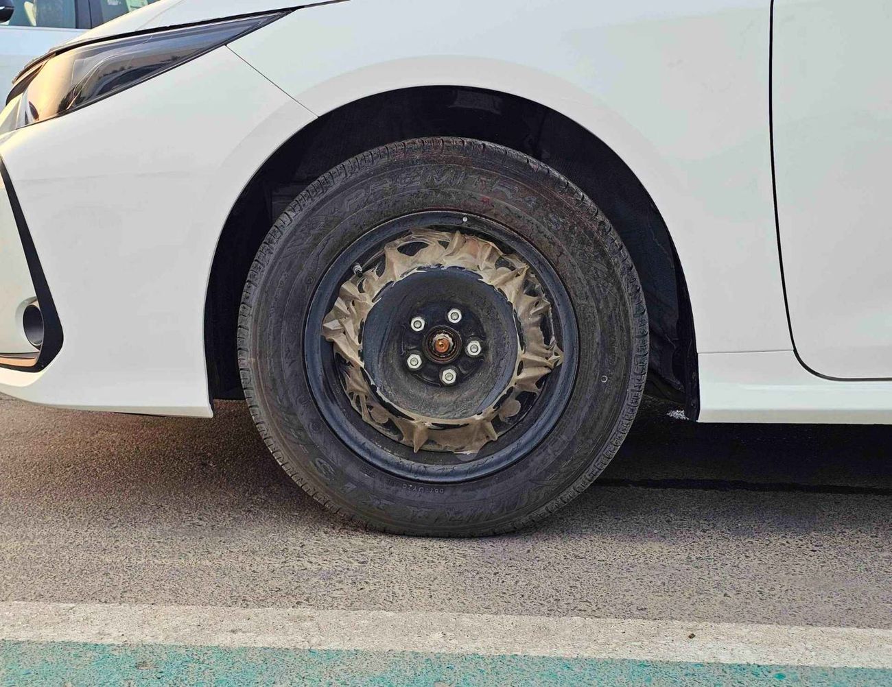 تويوتا كورولا XLI E / 1.6L V4 PETROL / DVD / REAR PARKING SENSOR (CODE # XLI E)