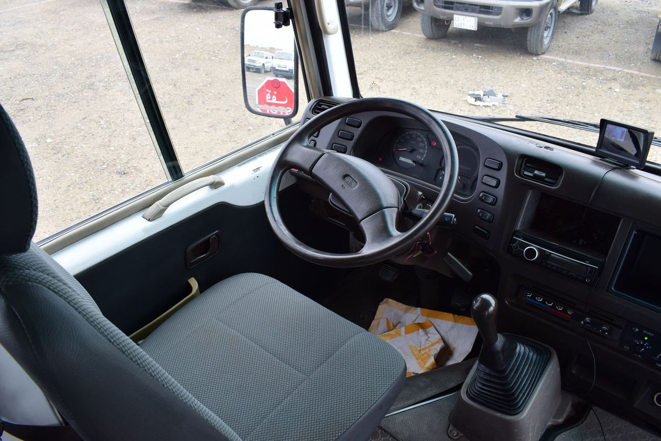 Mitsubishi Rosa Mitsubishi Rosa Bus, Model:2015. Excellent condition