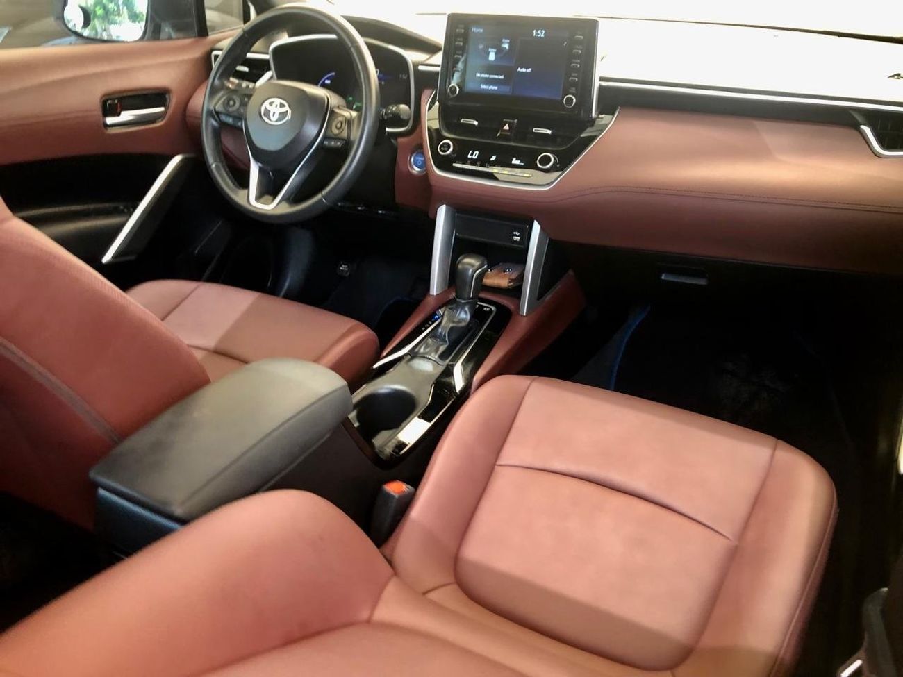 Toyota Corolla Cross 1.8L 2022 GCC (Hybrid) Full option