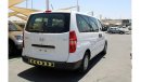 Hyundai H-1 ACCIDENTS FREE - ORIGINAL PAINT - GCC - CAR IS IN PERFECT CONDITION INSIDE OUT